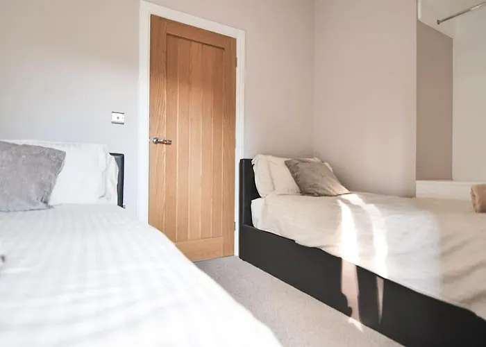 Hoxne Cottages - Sunflower Cottage With Private Hot Tub