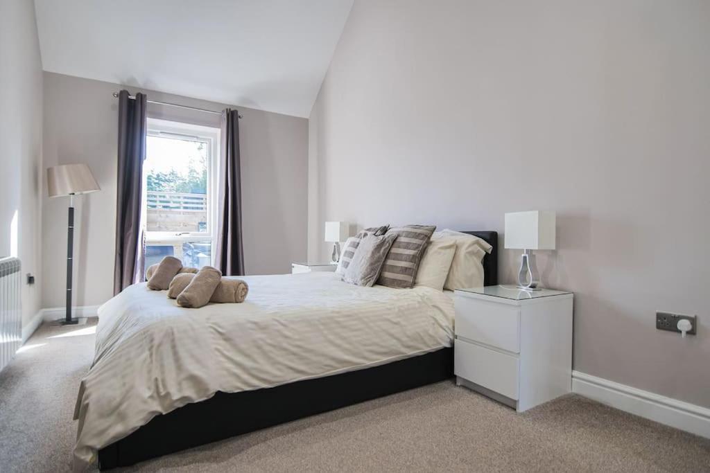 Hoxne - Sunflower With Private Hot Tub Holiday home York
